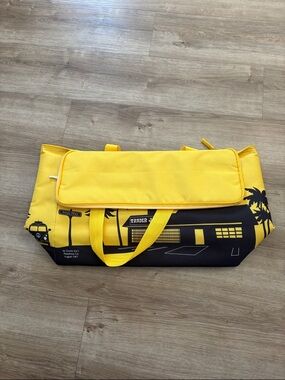 Preowned Trader Joe’s large insulated tote